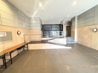 【エントランス】 | エスリード万博公園