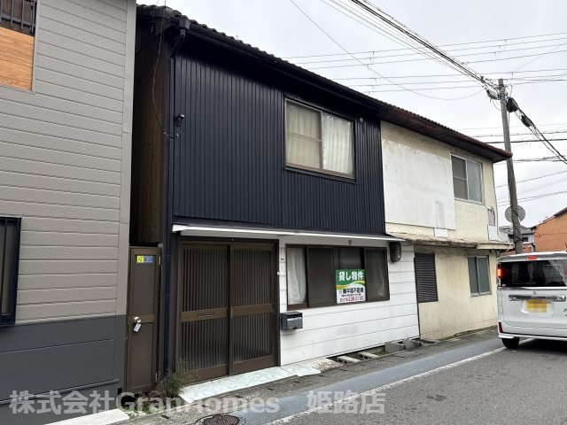 中浜UY借家の外観