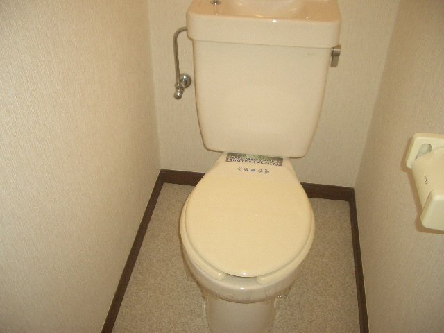 ＥＳＴＡＴＥ紫苑Ｎｏ．２のトイレ|バス・トイレ別です