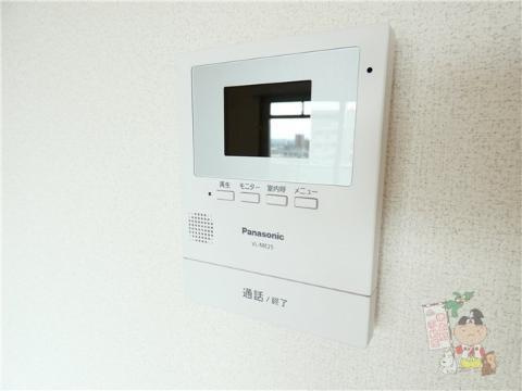 クレール新屋敷のセキュリティ|カメラ付インターホン