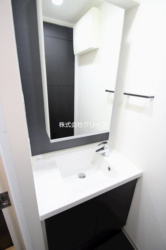 Le'a横濱東口壱番館の独立洗面台