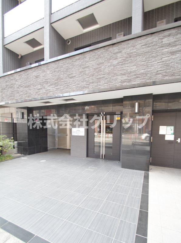 Le'a横濱東口壱番館のエントランス