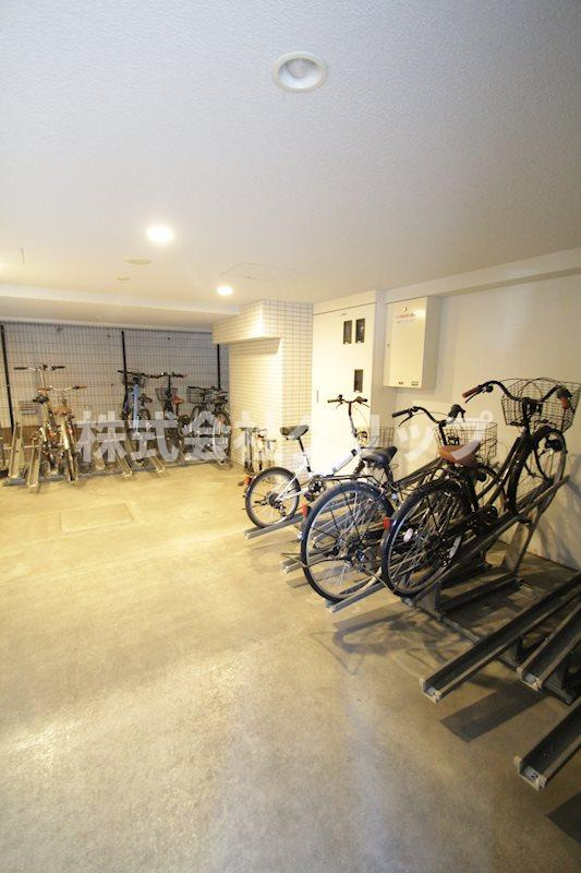 Le'a横濱東口壱番館の外観