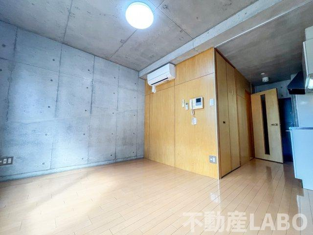 翔・阿波座の洋室