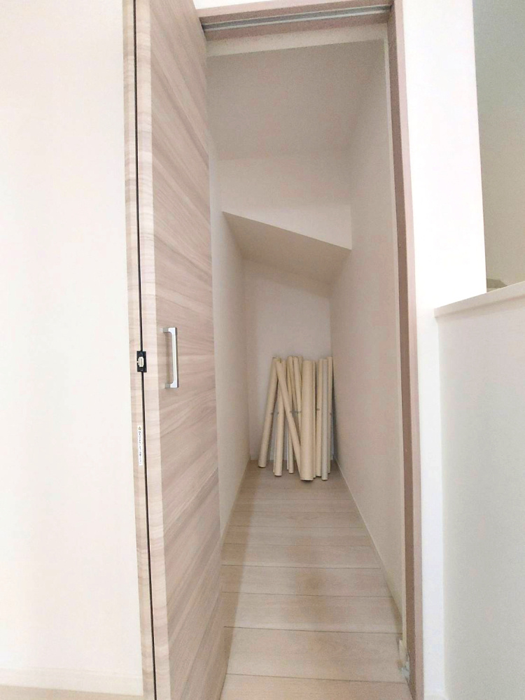 真栄3条2丁目[B]の収納|洋室収納スペース！