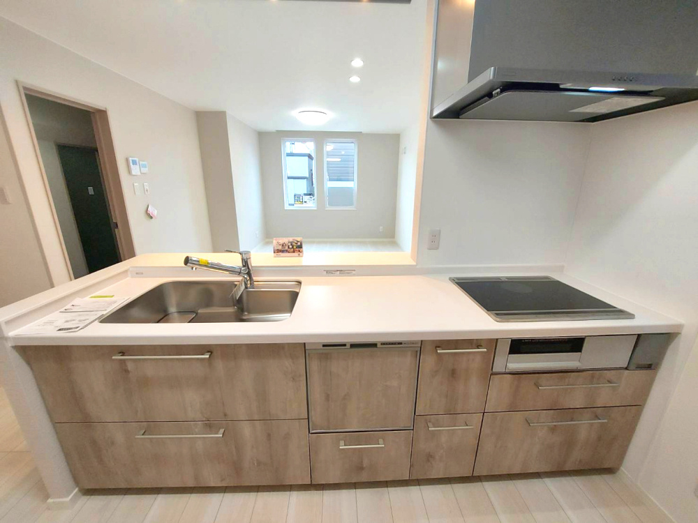 真栄3条2丁目[B]のキッチン|嬉しい食洗機付きで洗い物もラクラク時短に！