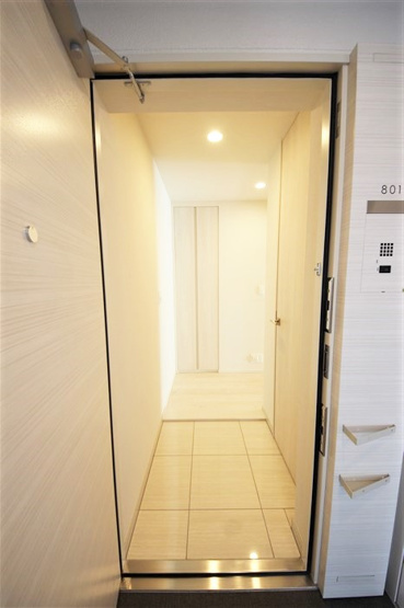 【玄関】 | OPUS RESIDENCE SHINSAIBASHI SOUTH