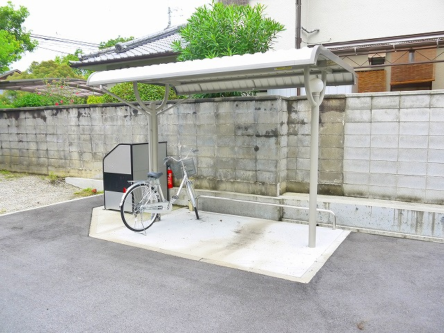 AKEBONOのその他共用部分|ゆったりとした駐輪場です。