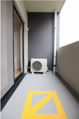 【バルコニー】 | ビータ・コモダ・博多