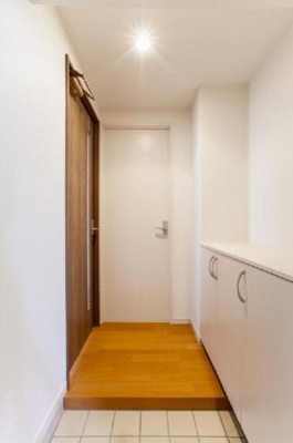 【玄関】 | ビータ・コモダ・博多