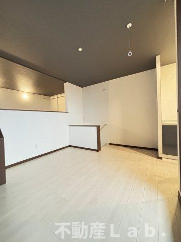 ファースト松橋の洋室