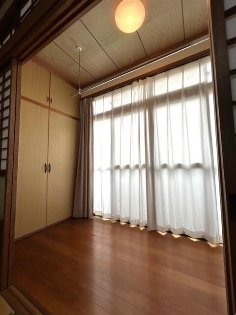 【洋室】 | 広縁（２０２４年４月撮影）