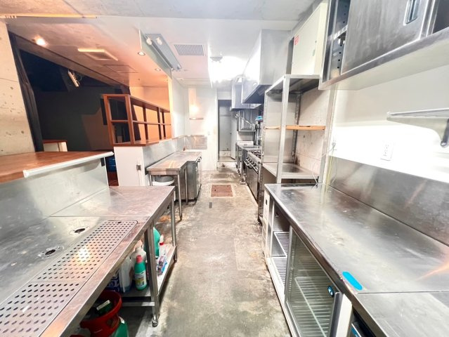 KDビルのロビー