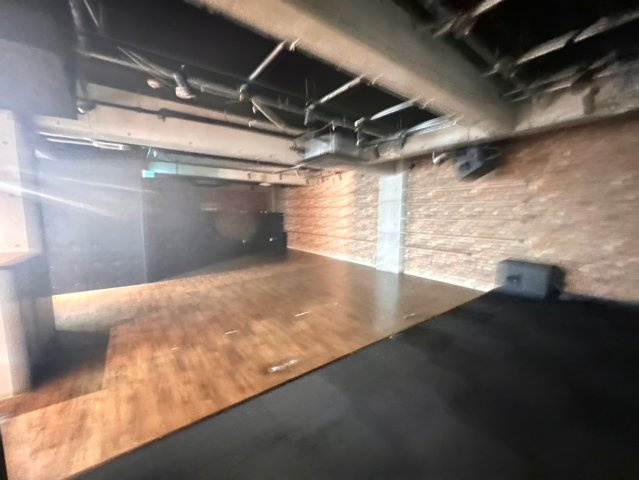 KDビルの駐車場