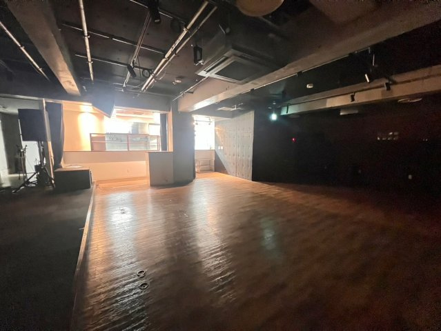 KDビルの内装