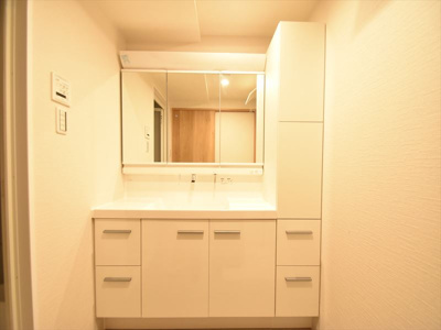 【独立洗面台】 | 【上質リフォーム】ランドマークシティ相生橋