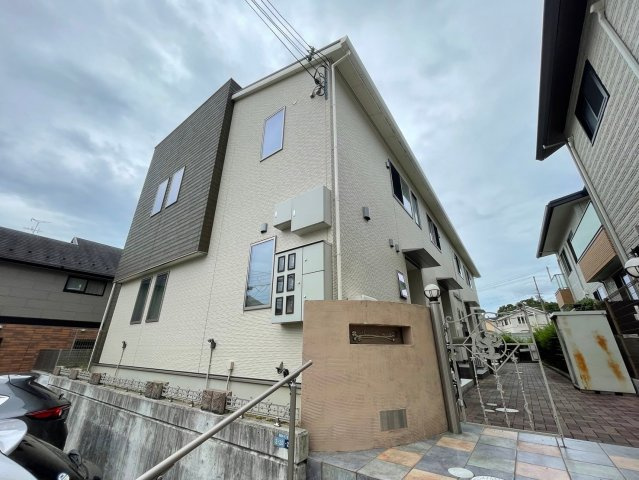 マーベラス西岡本の外観