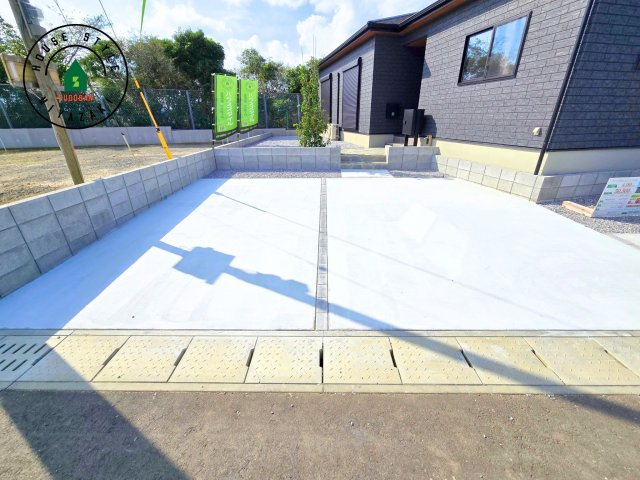 パティオニュータウン月見ヶ丘（31号棟）の駐車場|駐車場になります。