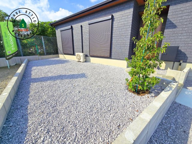 パティオニュータウン月見ヶ丘（31号棟）の庭|お庭で自由な時間を過ごせます。