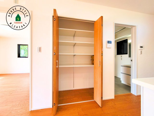 パティオニュータウン月見ヶ丘（31号棟）の収納|全居室収納スペースございます。
