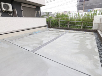 【駐車場】