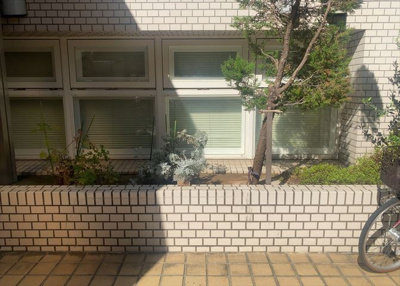 【庭】 | アカデミーグローリア初穂合同ビル