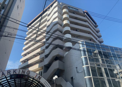 【現況写真】 | アカデミーグローリア初穂合同ビル | 景色重視でお家選ぶをするとスーパーが遠い！学校が遠い！など生活をするうえで利便性で困ることもあります。まず一度現地を見学する際に、周辺の施設などがあるかを確認し、暮らし始めた後のことを想像しましょう。