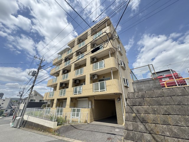 ヒルトップ静山の外観