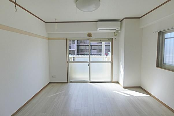 ヒルトップ静山の洋室