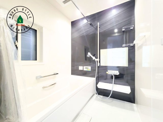 パティオニュータウン月見ヶ丘（41号棟）の浴室|1日の疲れを癒してくれる広々バスルーム。雨の日のお洗濯にも大活躍な浴室乾燥機付です！