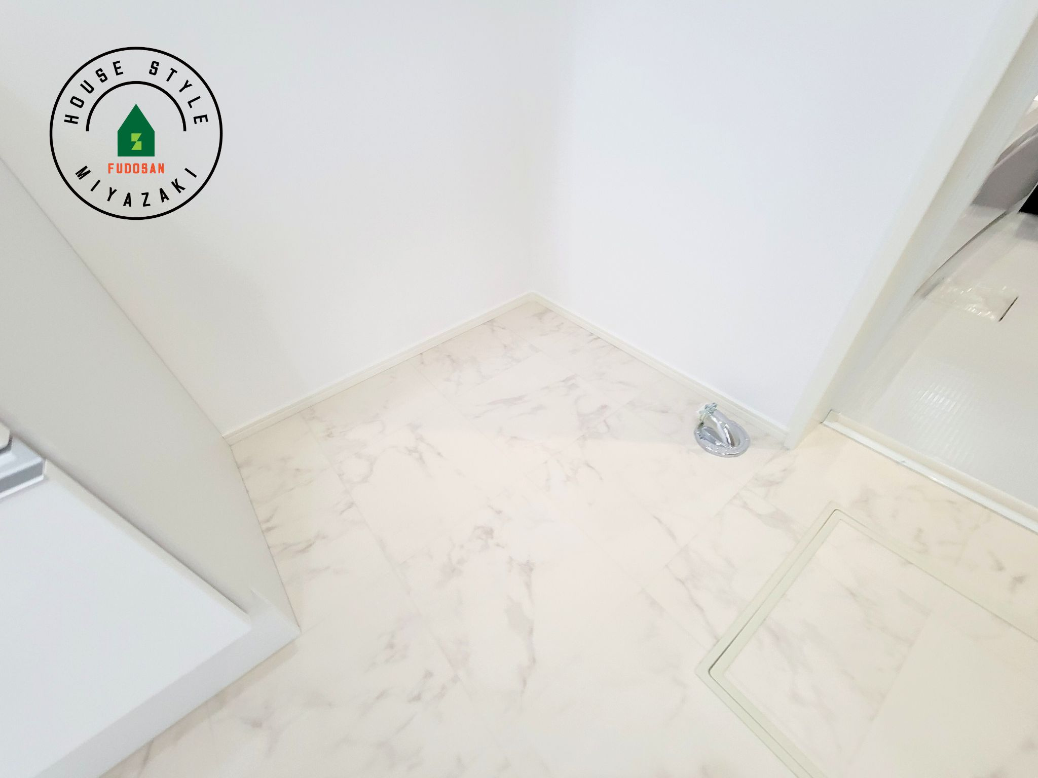 パティオニュータウン月見ヶ丘（41号棟）のランドリースペース|ランドリースペースとなります。広々して有効的にご使用できます。 