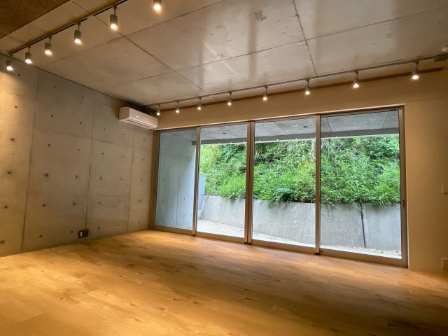 MOTHER　3の居間・リビング