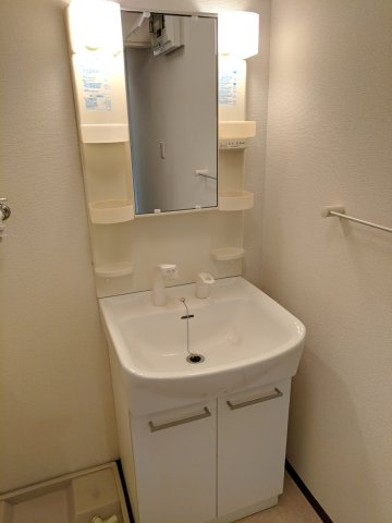 リブェールの独立洗面台