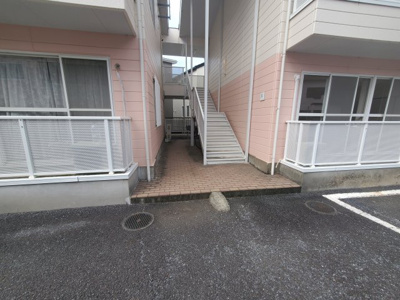 【エントランス】 | ヴィアーレヤマザキB