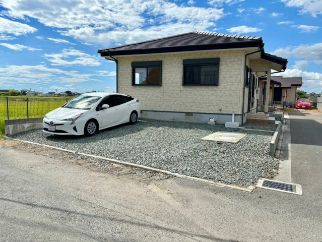 柳川市西浜武の中古一戸建の駐車場