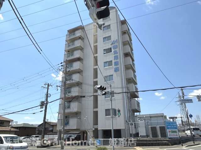 リバーパレス浜田の外観