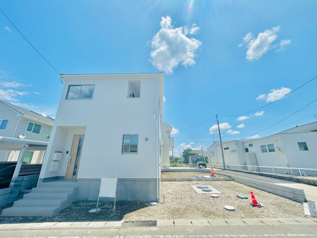 伊勢崎市太田町の外観|駐車スペースを確保しながらもBBQや家庭菜園なども出来ちゃいます(^^♪