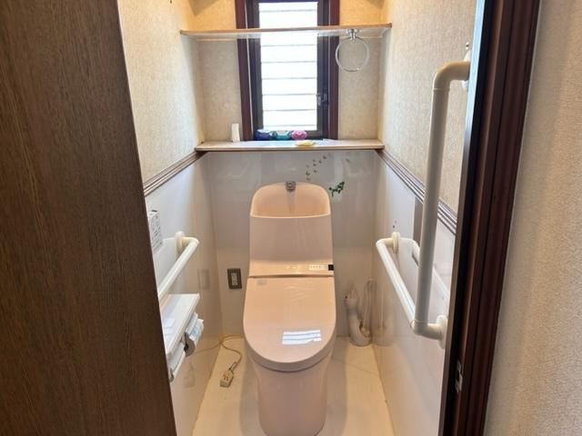 南国市元町　中古戸建のトイレ