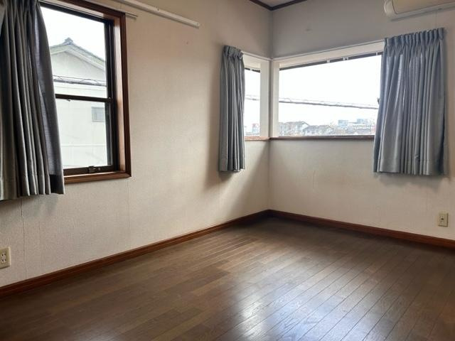 南国市元町　中古戸建の洋室