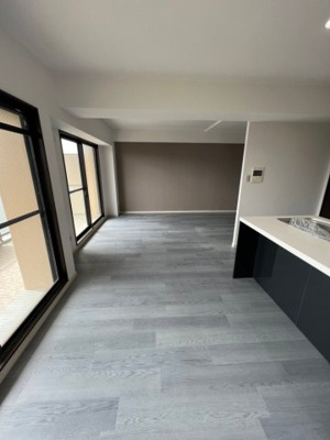 【居間・リビング】 | エバーランドシティ新泉北8番館