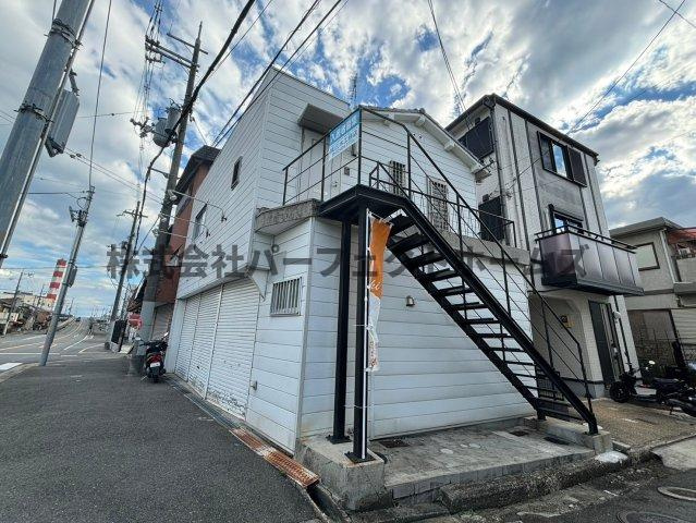 招提南町1丁目戸建て2階部分　賃貸の外観|外観も気になるポイント
