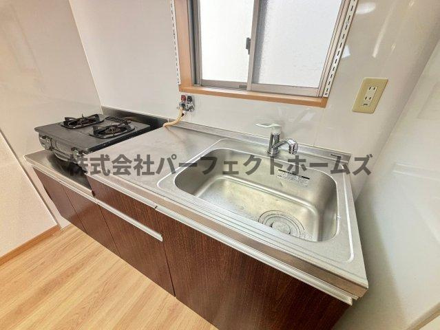招提南町1丁目戸建て2階部分　賃貸のキッチン|きれいなキッチンです