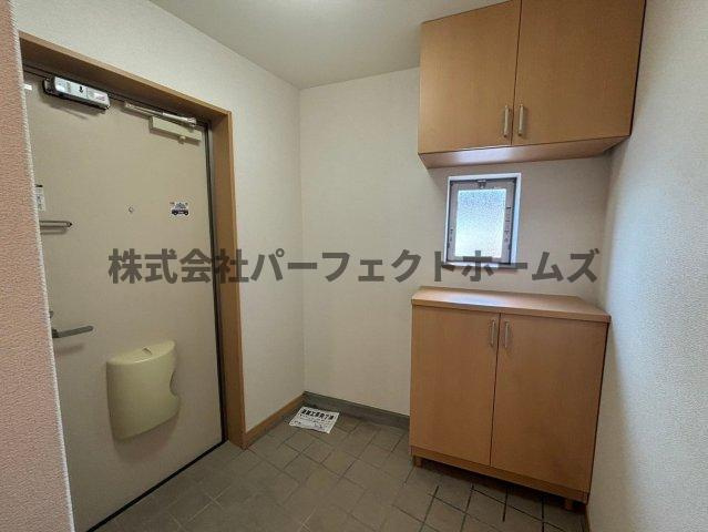 招提南町1丁目戸建て2階部分　賃貸の玄関|毎日通る玄関はこちらです
