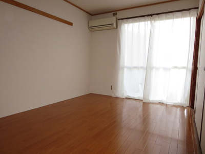 【和室】 | 冬築タウン・パートⅡ F棟 | 【冬築タウン・パートⅡ F棟】レースカーテンは設備です。