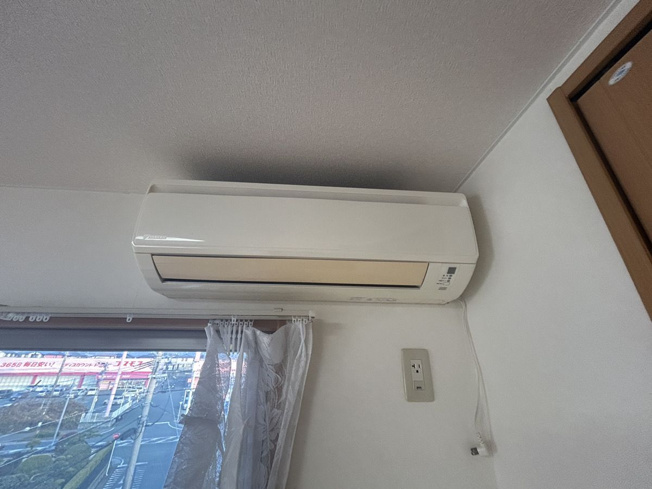【設備】 | ネオハイツ上白川 | サービス品としてエアコン付。引っ越し時の購入の必要ありません