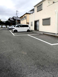 【駐車場】