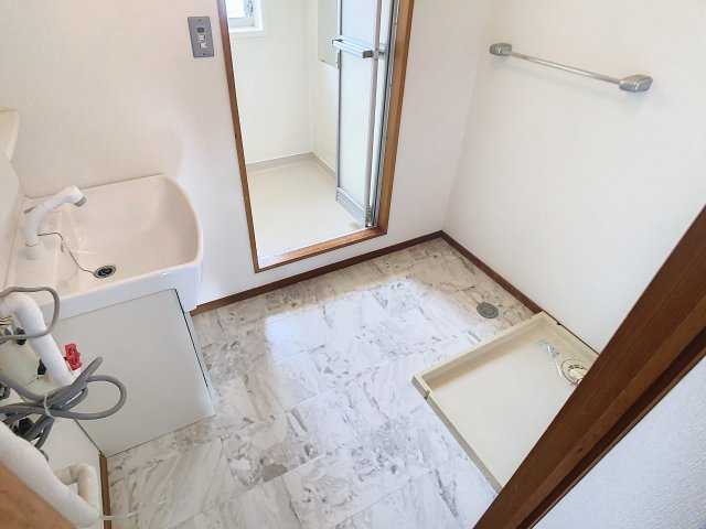 ハイツマロニエ1番館の洗面所