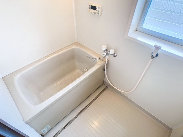 ハイツマロニエ1番館の浴室
