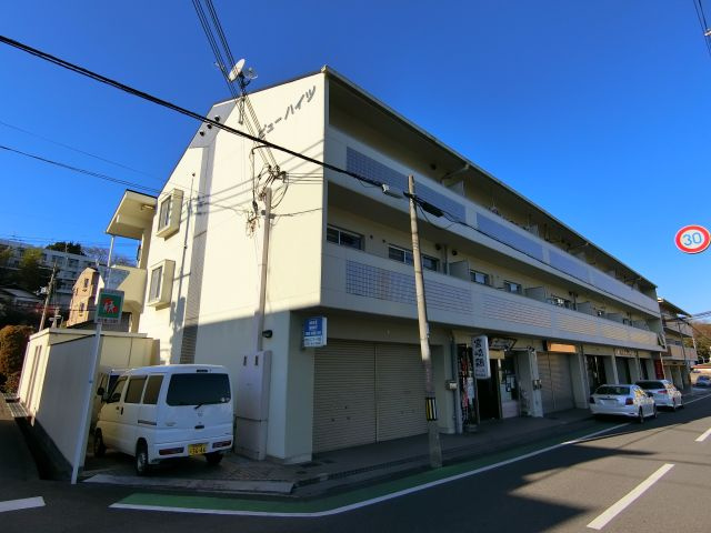 ビューハイツの外観