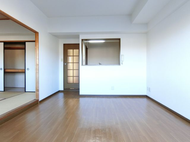 ビューハイツの居間・リビング